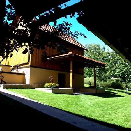 Σπίτι διακοπών Five Bedroom *
