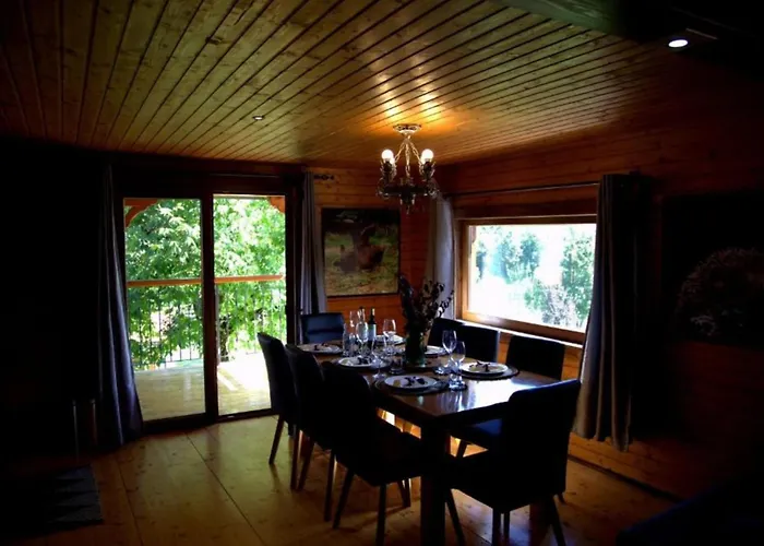 Five Bedroom Vakantiehuis Vrbovsko