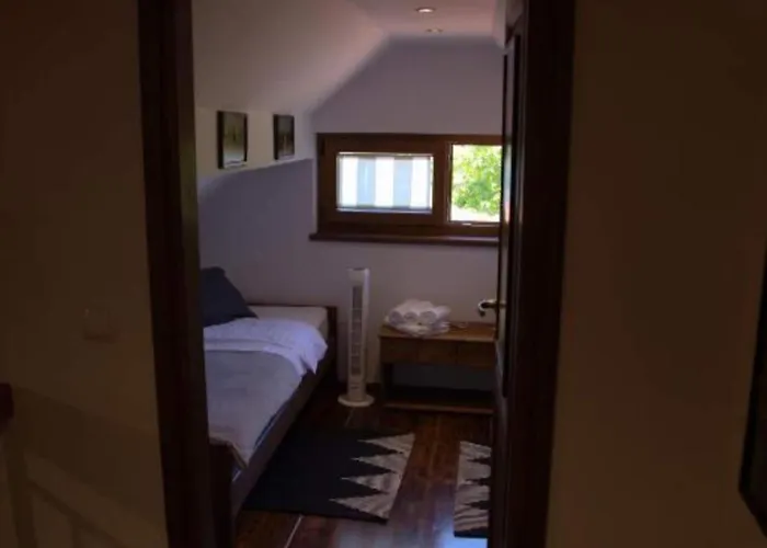 Vakantiehuis Five Bedroom Vrbovsko